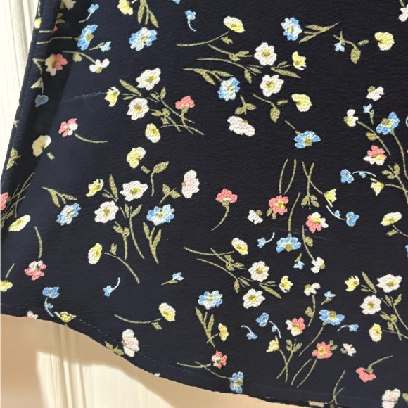 41 Hawthorn Midnight Floral Sleeveless Top in Navy - Picture 3 of 6